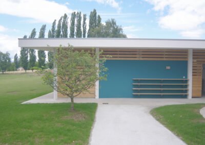 Vestiaires de la piscine la Bergue